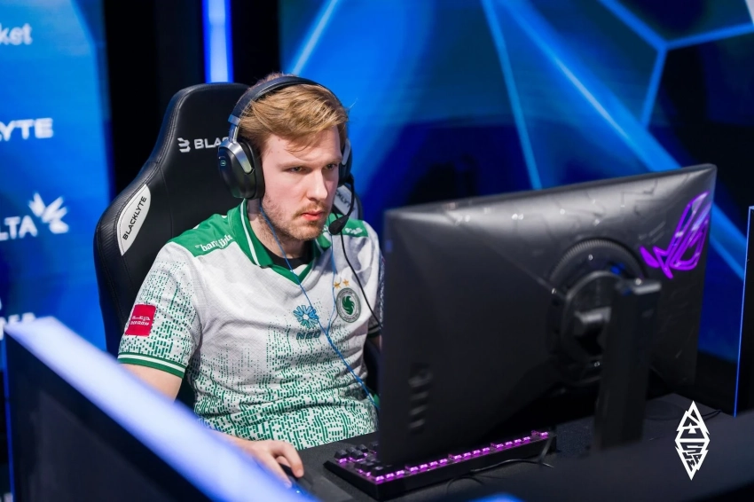 Саппорт Team Falcons по Dota 2 оценил потенциал новых и актуальных героев