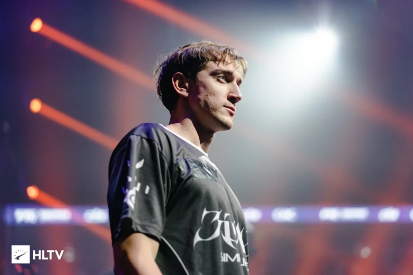 Стример CS2 назвал карьеру FL4MUS проклятием Virtus pro и оценил камбэк jL